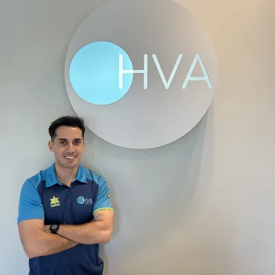 Juan Carlos Pérez Suárez en la clínica HVA.